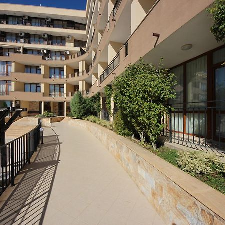 Menada Luxor Apartments Sveti Vlas Exteriör bild