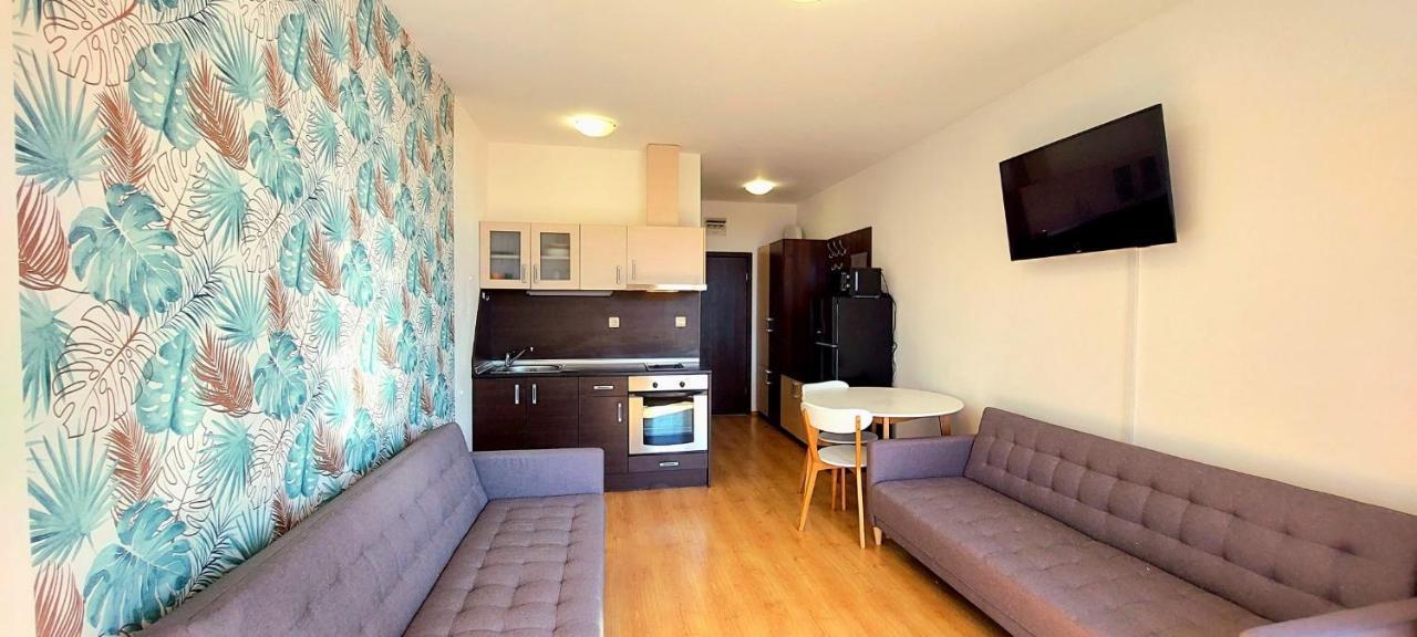 Menada Luxor Apartments Sveti Vlas Exteriör bild