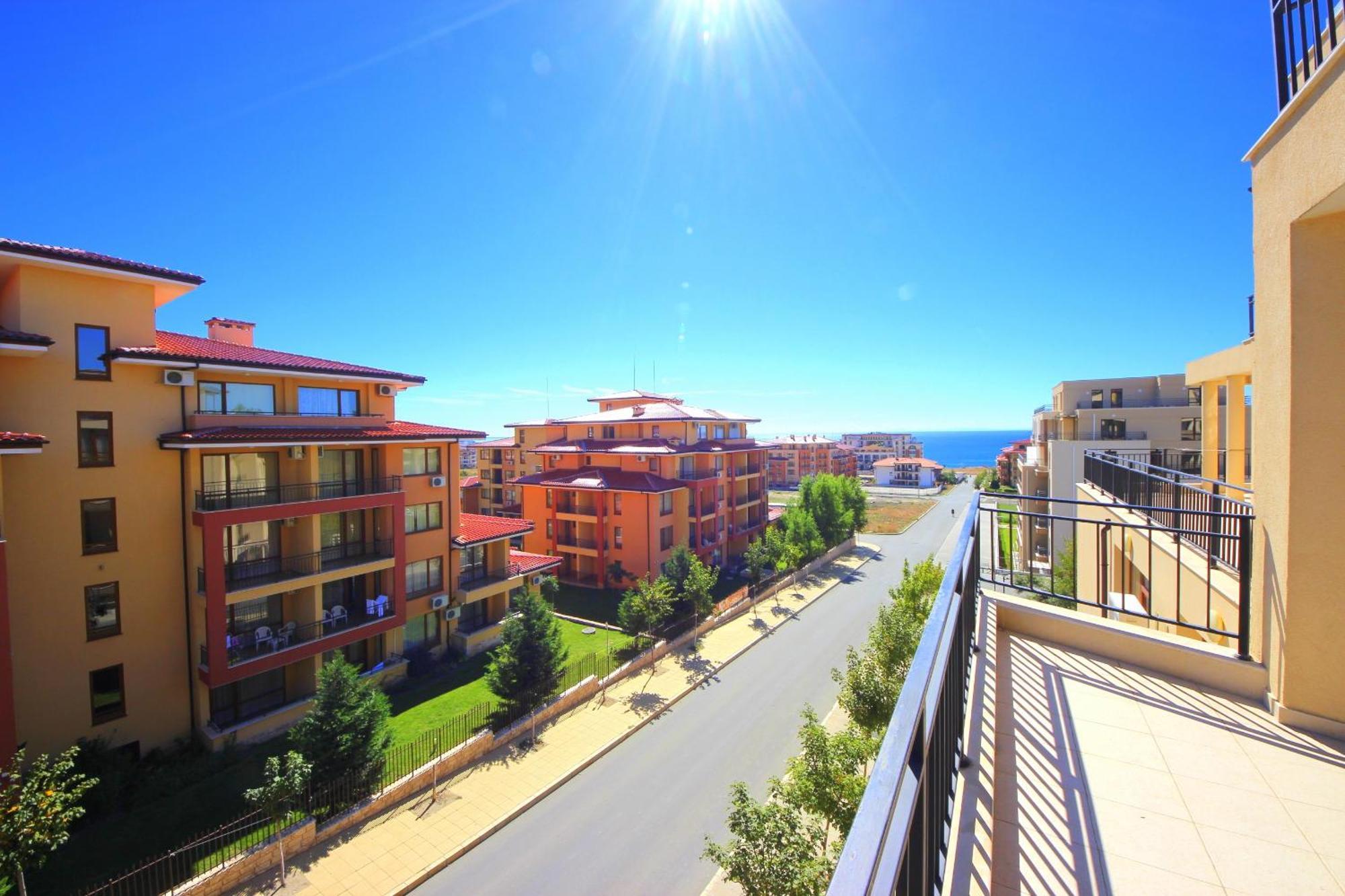 Menada Luxor Apartments Sveti Vlas Exteriör bild