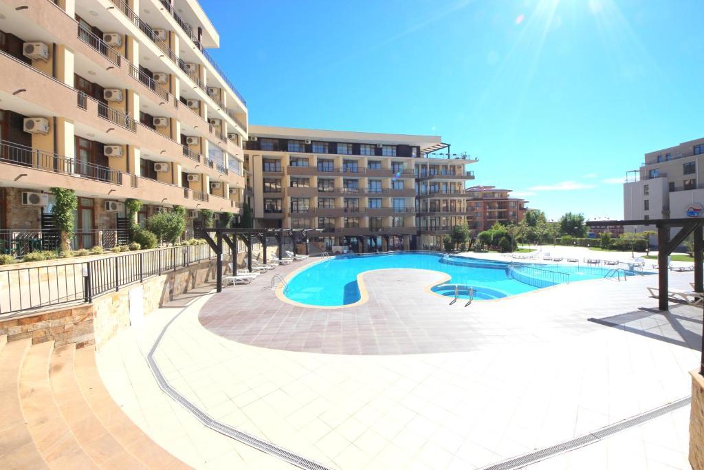 Menada Luxor Apartments Sveti Vlas Exteriör bild