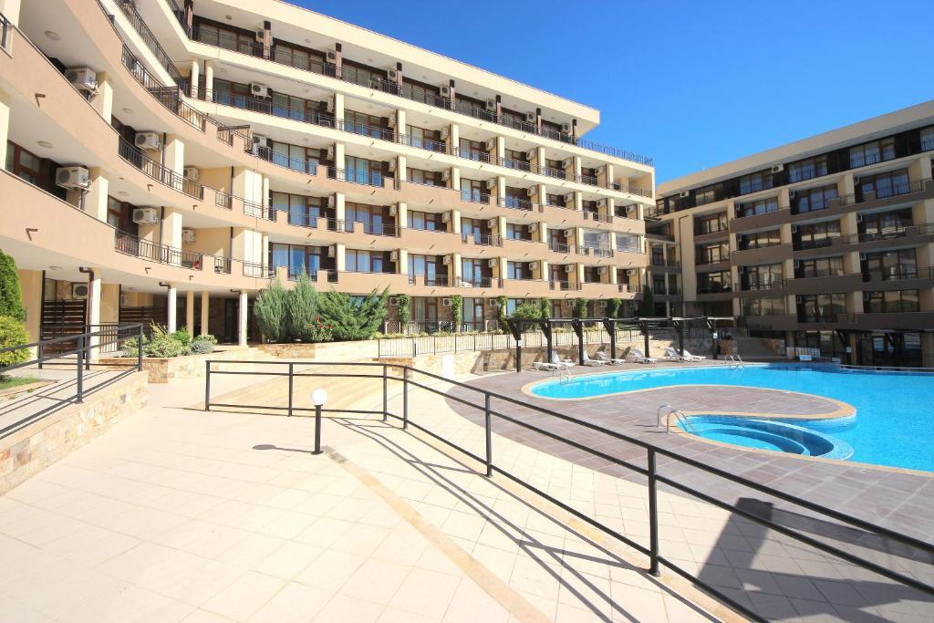 Menada Luxor Apartments Sveti Vlas Exteriör bild