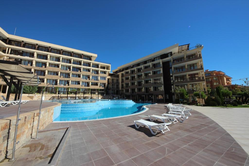 Menada Luxor Apartments Sveti Vlas Exteriör bild