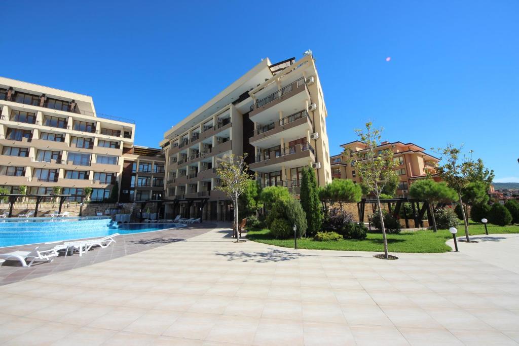 Menada Luxor Apartments Sveti Vlas Exteriör bild
