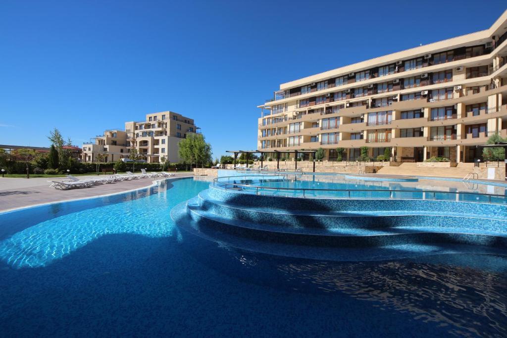 Menada Luxor Apartments Sveti Vlas Exteriör bild