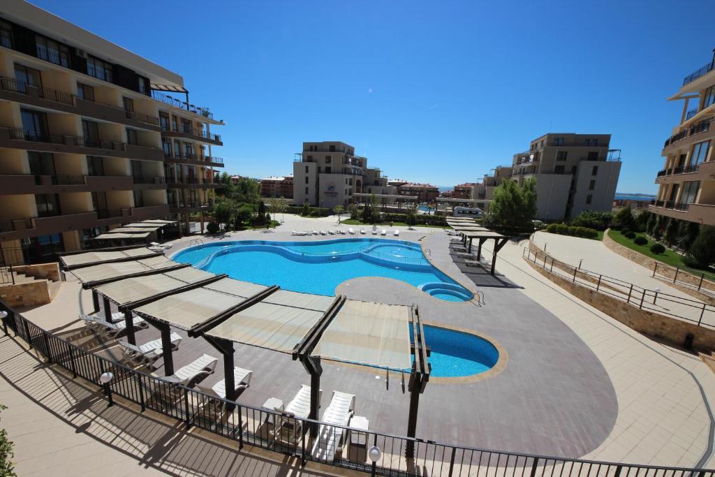 Menada Luxor Apartments Sveti Vlas Exteriör bild