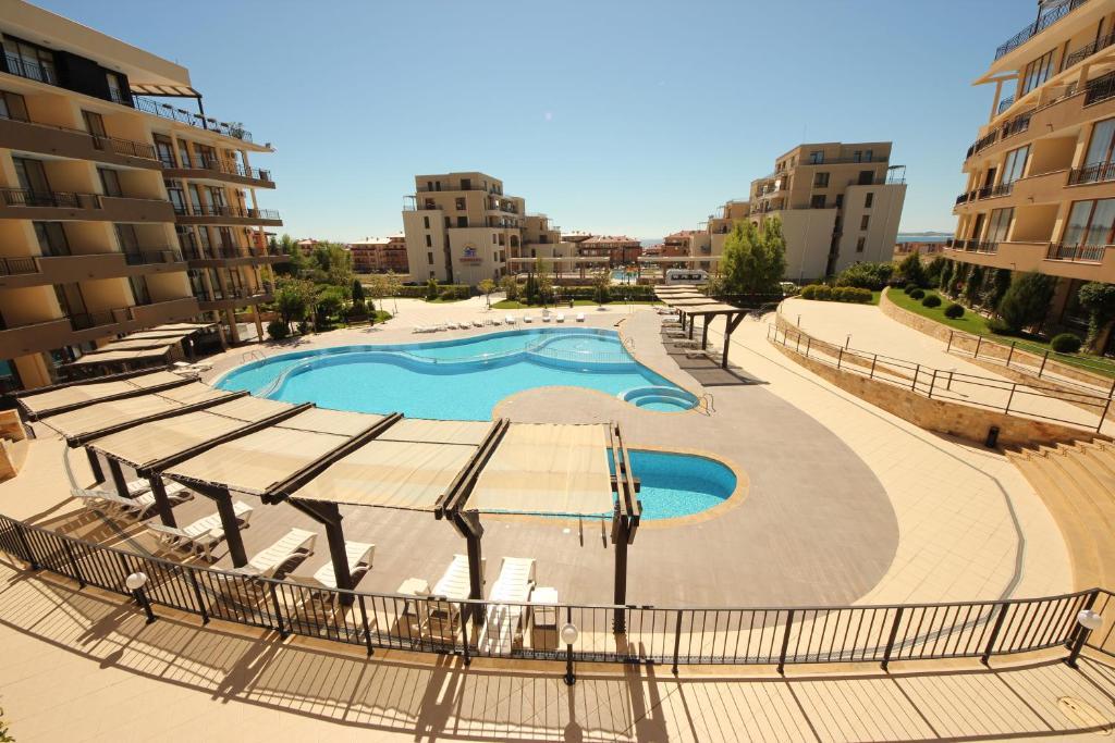 Menada Luxor Apartments Sveti Vlas Exteriör bild